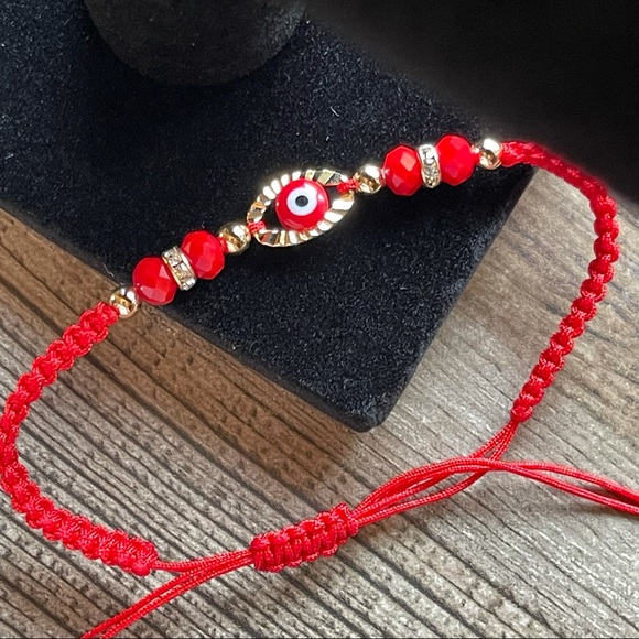 NWOT : Evil Eye Red Bracelet- - Picture 12 of 15